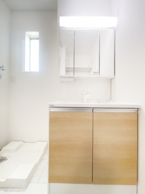 ���ʑ�E���ʏ��@�O�ʋ������������ʉ��ϑ�ł��B 