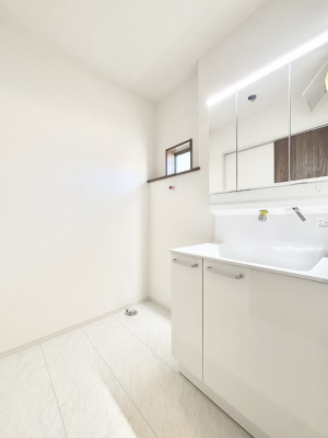 ���̑��@�������̂�����K��Ԃł��B�����̐g�x�x���C�����ǂ����g�������܂��B 