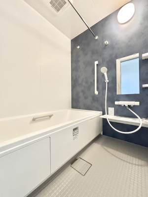 �����@����̔�����₷��؂ȃo�X�^�C���B�������Ƃ����C���y����Ŕ����Ƃ肽���ł��ˁI  