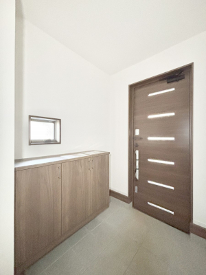 ���ց@�Ƒ��̋A��₨�q�l�������������}���錺��  