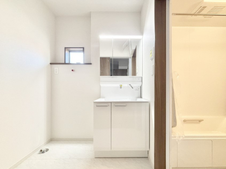 ���̑��@�L�X�Ƃ�Ƃ�̂��郉���h���[�X�y�[�X�B   