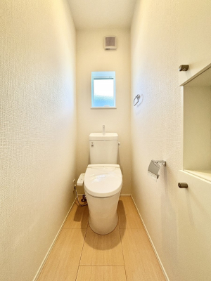 gC@gC1K2KꂼɔzuĂĂƂĂ֗łB   