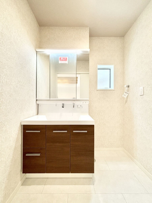 ʑEʏ@傫₷OʋŐʑ́AgȂ݃`FbN┧̂ɂ߂łB 