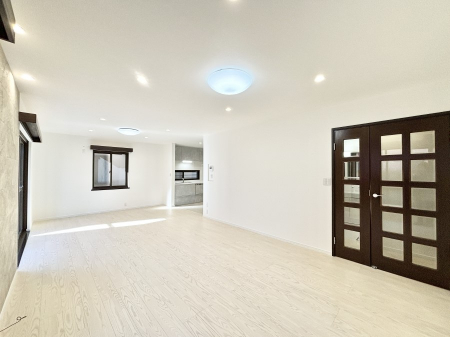 rO@Ƒ̓₩Șbŕ܂閾邢rOB   