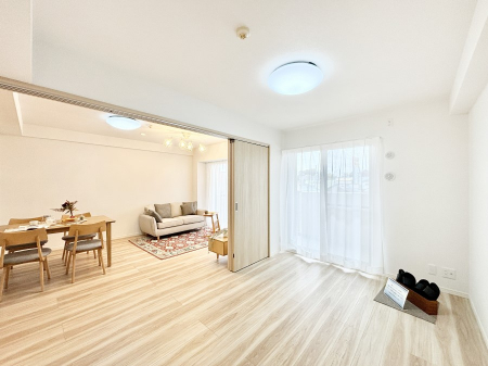 ̑ρ@rOאڂ̗m͌ƂĂpł܂  