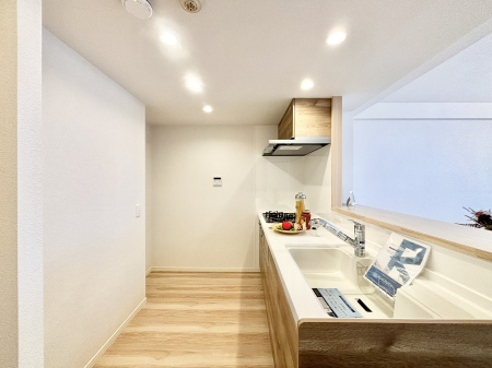 Lb`@̂ŉƑ̏Ί炪L܂I