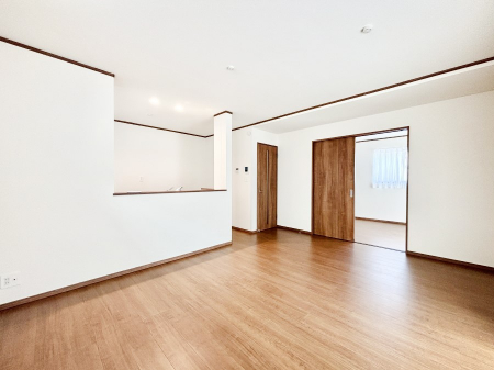 ���̑����ρ@���Ƒ������R�ƏW�܂�A���₩�ȏ΂����ŕ�܂��e���̋�ԂɂȂ肻���ł���