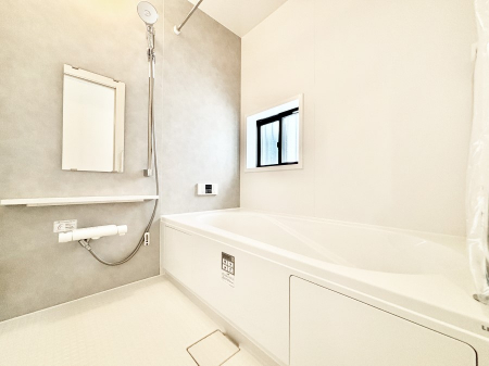 �����@�D�����F�����̃o�X���[���B�������ƃ����b�N�X�ł������ł���