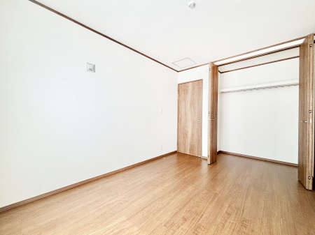 ���̑����ρ@�؂̉����肪�₳�����t���[�����O�͈��炬�������炷�Z���