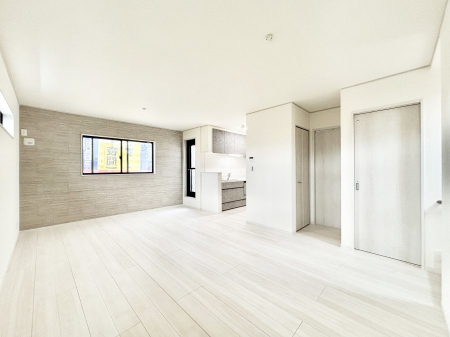 ���r���O�@�A�N�Z���g�N���X���������ȃ��r���O�B�Ƒ��ł̂�т肭�낰��L�X�X�y�[�X�B