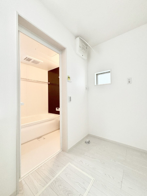 ���̑��@�L�X�Ƃ�Ƃ�̂��郉���h���[�X�y�[�X�B  