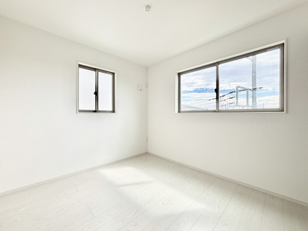 ���̑����ρ@2�ʍ̌����m�ۂ������邢��ԁB�Ƒ��݂�Ȃ����K�ȕ�炵����������݌v�ł��B