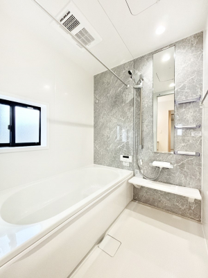 @1̔tbVłAKȃoX^CoĂ܂B  