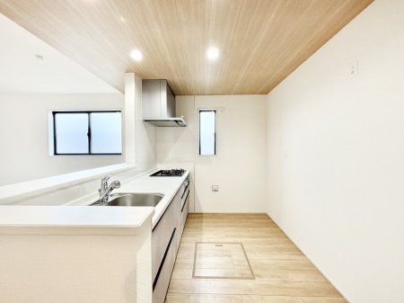 Lb`@Ƃ肠Lb`ł͂ƑƊył܂B  