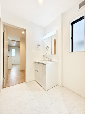 ̑@邢ʏ͖̐gxxyłႢłB    