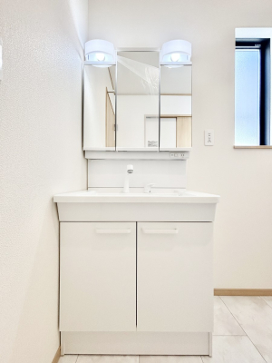 ���ʑ�E���ʏ��@���[�͂Ƌ@�\���ɗD�ꂽ���ʉ��ϑ�  