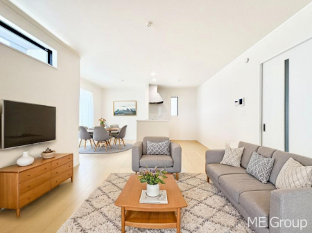 ���r���O�@���Ƒ��̓��₩�Șb�����ŕ�܂�閾�邢���r���O  ���Ƌ��CG�ł�  