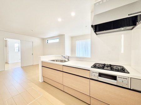 �L�b�`���@���������Ȃ���ł����Ƒ��Ƃ̉�b���y���߂�ΖʃL�b�`��  