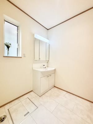 ���̑��@�L�X�Ƃ�Ƃ�̂��郉���h���[�X�y�[�X�B    