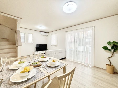 ���̑����ρ@�Ƒ������R�ƏW�܂�e���̃X�y�[�X�ɂȂ肻��    