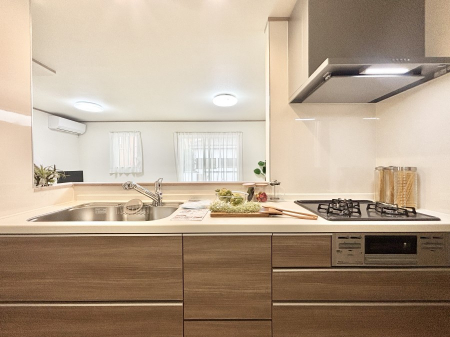 �L�b�`���@�������������I�ɁA�y�����I�V�X�e���L�b�`��    