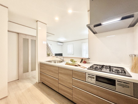 �L�b�`���@���������Ȃ��炲�Ƒ��Ƃ̉�b���y���߂�ΖʃJ�E���^�[�L�b�`��    