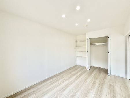 �Q���@���[�͂̂���N���[�[�b�g�E���I�t���̗m���B