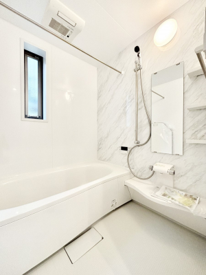 �����@1���̔������t���b�V���ł���A���K�ȃo�X�^�C�������o���Ă���܂��B