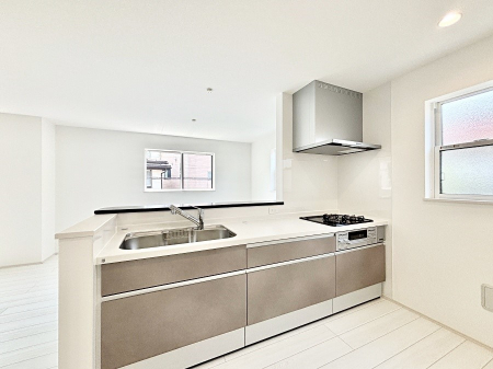 Lb`@̂閾邢Lb`BCɂ𗧂܂B 