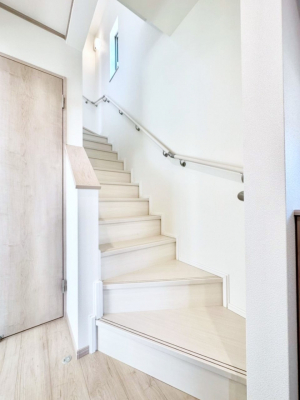 ���̑��@�K�i�͎肷��t���Ȃ̂ŏ����Ȃ��q���܂₲����̕������S�ł�  