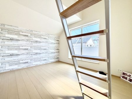 ���̑����ρ@�o���R�j�[���J�������v���X���Ă����m��  