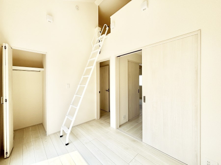 q@tĝ邨́AV䂪݂Ă̂ŊJ܂B 