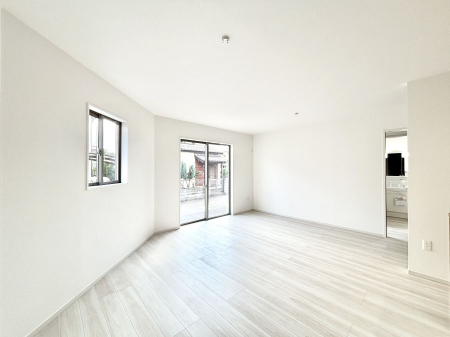 ̑ρ@Ƒ̏Ί炪RƐ܂ĂAȕ͋C̃_CjOɎdオĂ܂B