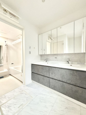 ���̑��@�������̂�����K��Ԃł��B�����̐g�x�x���C�����ǂ����g�������܂��B 