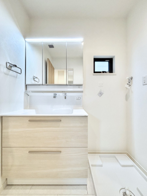 ʑEʏ@傫₷OʋŐʑ́AgȂ݃`FbN┧̂ɂ߂łB 