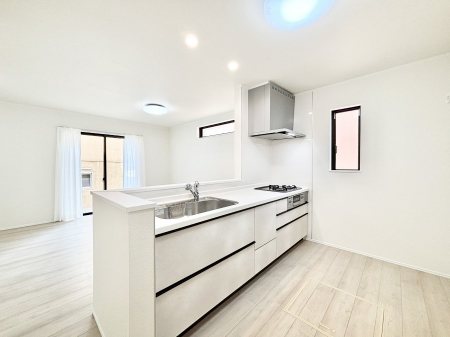 �L�b�`���@���������Ȃ��炲�Ƒ��Ƃ̉�b���y���߂�ΖʃJ�E���^�[�L�b�`��  