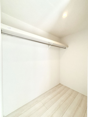 ̑@EH[NCN[[bgtŐԂLpł܂B