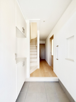 ���ց@�Ƒ��̋A��₨�q�l�������������}���錺��