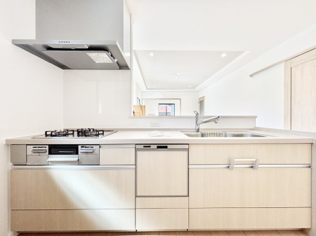 �L�b�`���@�������������I�ɁA�y�����I�V�X�e���L�b�`��