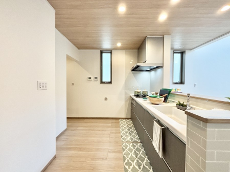 Lb`@u₩ȕʂ蔲Lb`B̂Ŗ邭Cɂ𗧂܂B