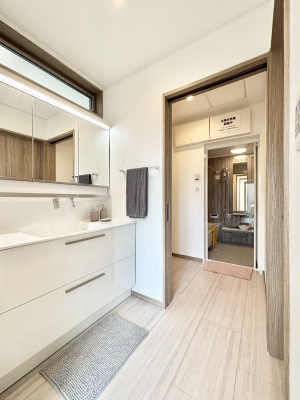 ʑEʏ@傫₷OʋŐʑ́AgȂ݃`FbN┧̂ɂ߂łB 