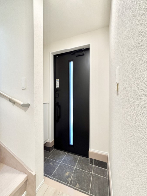 ց@KXXbg̓փhAɌ͂Ă܂  