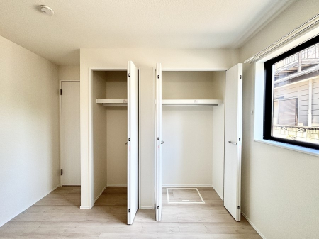 [@m̃N[[bgBŝŌ̈ߗނ܂܂B