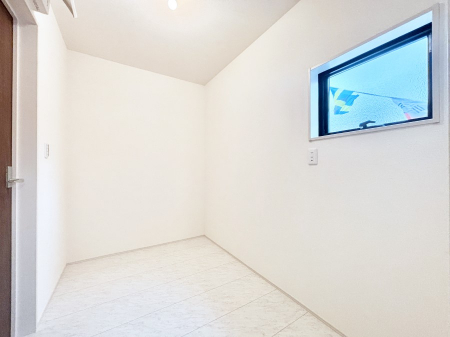 ���̑��@�L�X�Ƃ�Ƃ�̂��郉���h���[�X�y�[�X�B  