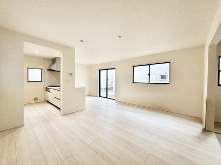 ���r���O�@�ǂ��ɂ��Ă��Ƒ��̂Ȃ������������R�~���j�P�[�V�������r���O�B