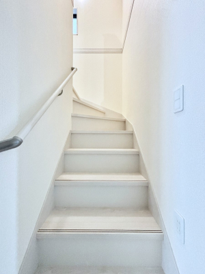 ���̑��@�K�i�͎肷��t���Ȃ̂ŏ����Ȃ��q���܂₲����̕������S�ł�