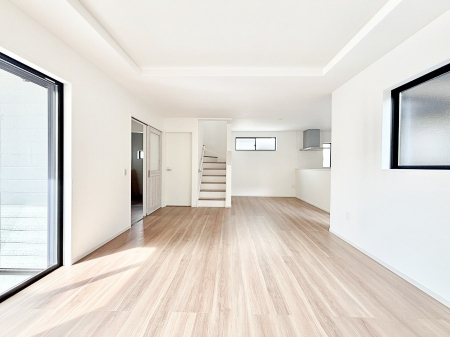 rO@u܁vuvƑƂ̃R~jP[V[܂郊rOCKiB