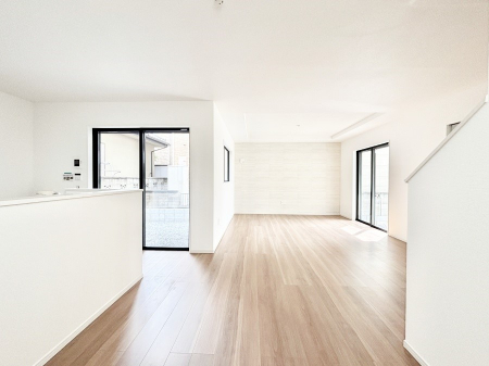 ̑ρ@Ƒ̉b͂ށAJIȃ_CjO