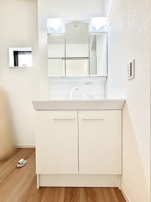 ʑEʏ@Oʋ̗ɁAϕiqpiȂǂ[\Bʑƕۂ܂I