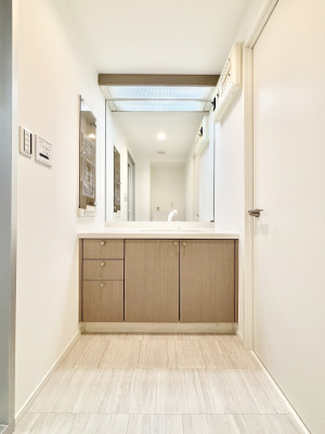 ���ʑ�E���ʏ��@���[�͂Ƌ@�\���ɗD�ꂽ���ʉ��ϑ�    